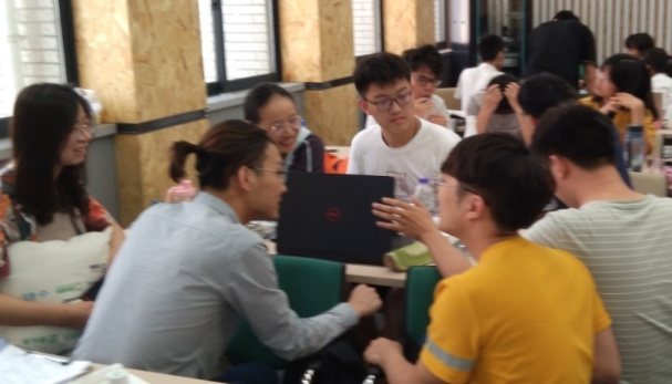 工程课程小组协作