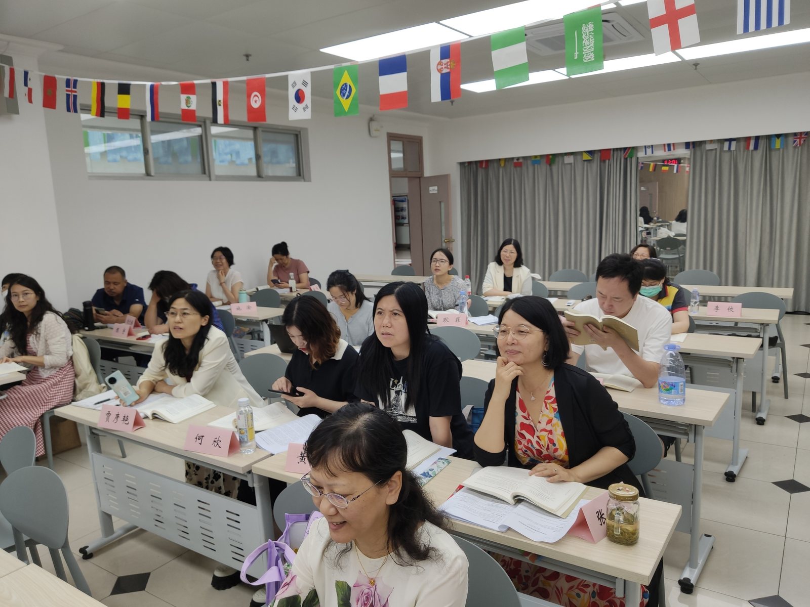 2024年华科大外语学院培训课堂
